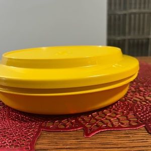 Vintage Tupperware round storage container